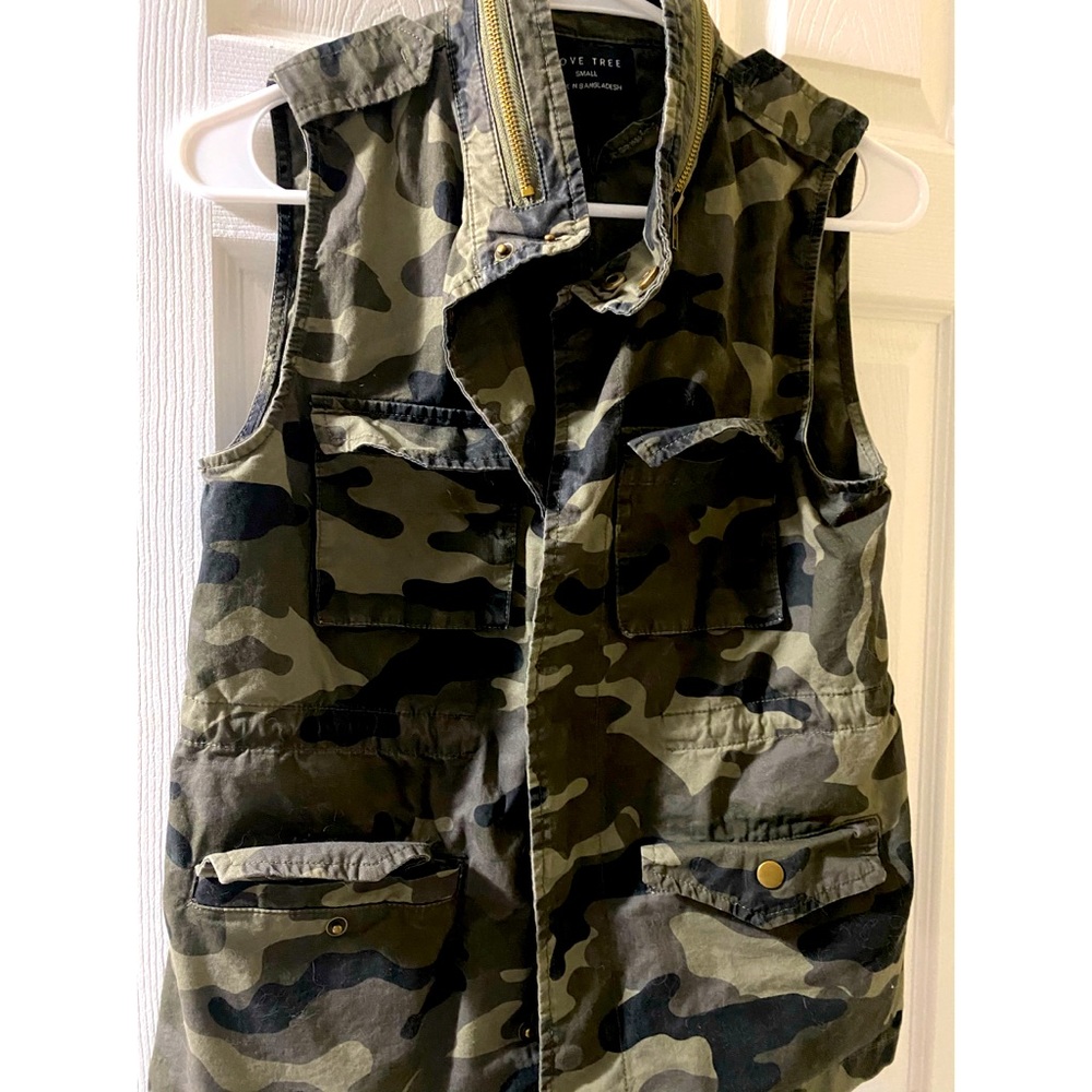 Cotton Camo Button Vest
